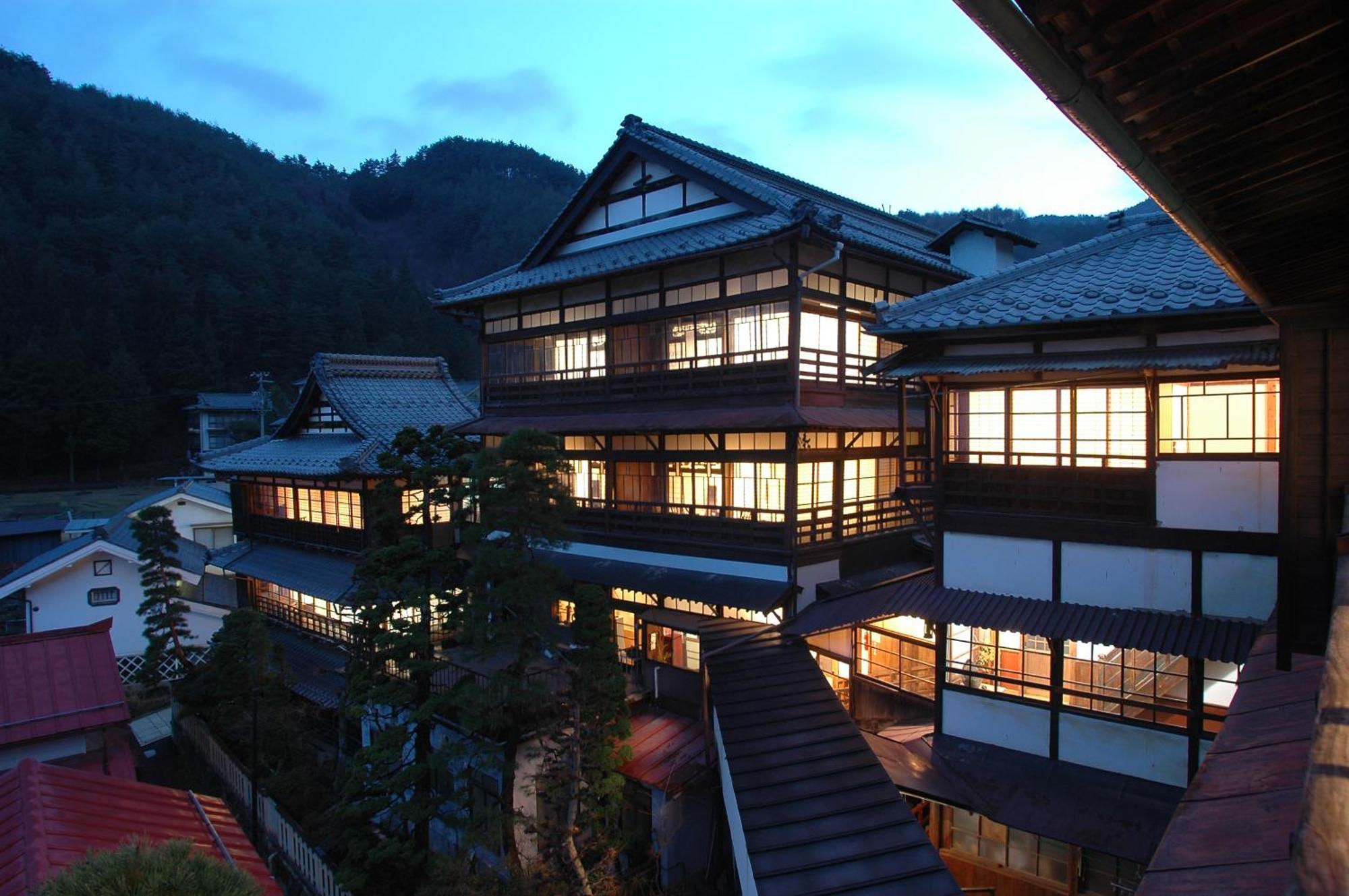 ますや旅館 青木村 エクステリア 写真